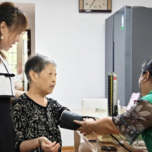 长沙市东风路街道社区卫生服务中心首创“网格+家医”双网融合模式