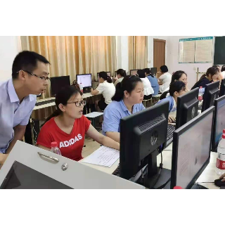 江南工业集团为群众办实事，温暖职工心