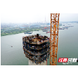 湘潭杨梅洲大桥主塔首节钢锚梁安装成功（图）