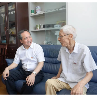 王成赴湘潭大学调研时强调：发挥红色优势 提升高校党的建设质量