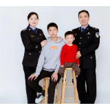 湘潭市“最美家庭”事迹展播丨曾国华家庭：既是爱人，又是“战友”
