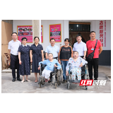 湘潭：“微心愿”实现了  “脑瘫兄弟”妈妈郭利群笑开颜
