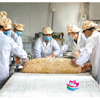 产业“莲”通致富路｜非遗匠心点亮中秋经济 莲乡老手艺飘香万里