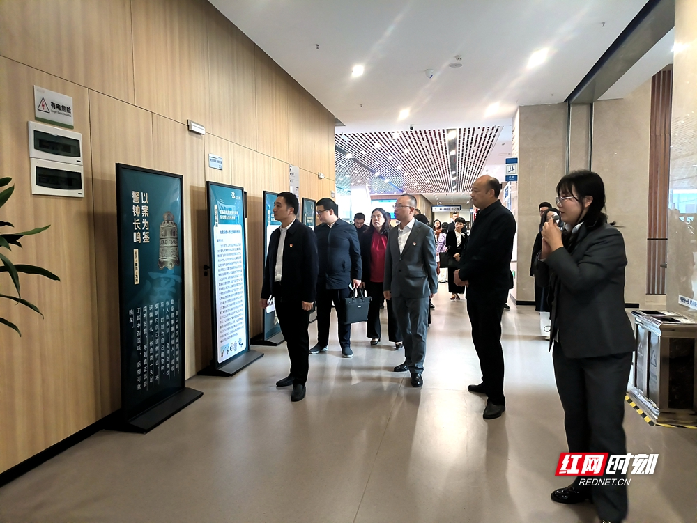 湘潭市公共资源交易中心“社会公开日”展现党建引领“阳光交易”