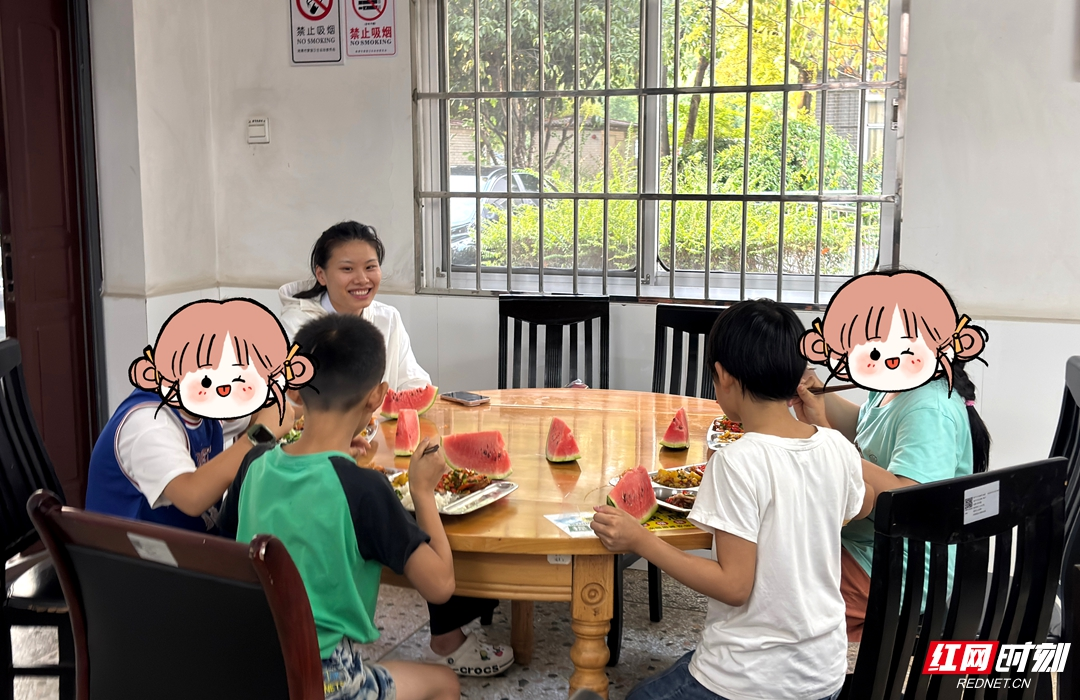湘潭市首批困境儿童喜住“新家”