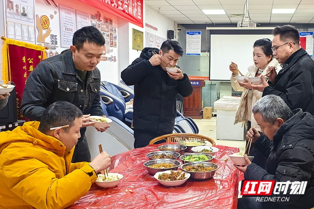 “大寒”里的暖心事｜网约车司机成了“驿家人”