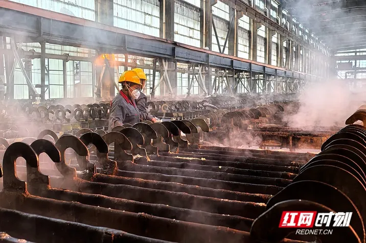 我爱湘潭我的家·新春走基层丨湘潭电化：春节不停产 冲刺“开门红”