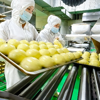 我爱湘潭我的家·新春走基层丨万利隆面包师“烤”出香甜年