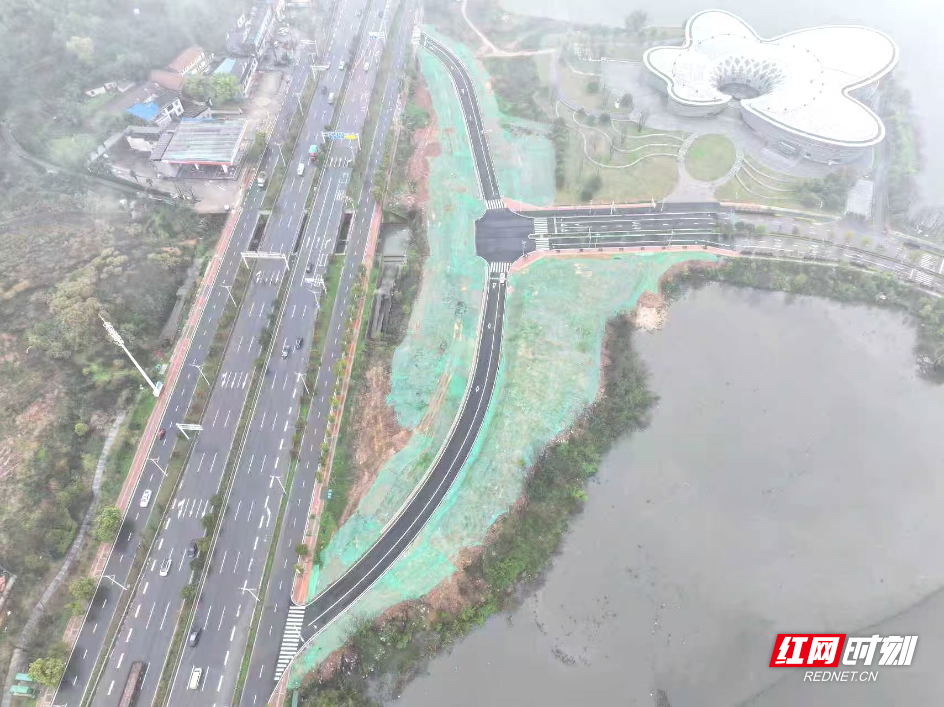 昭信路芙蓉大道连接线提质通车 旅发大会迎宾通道全面贯通