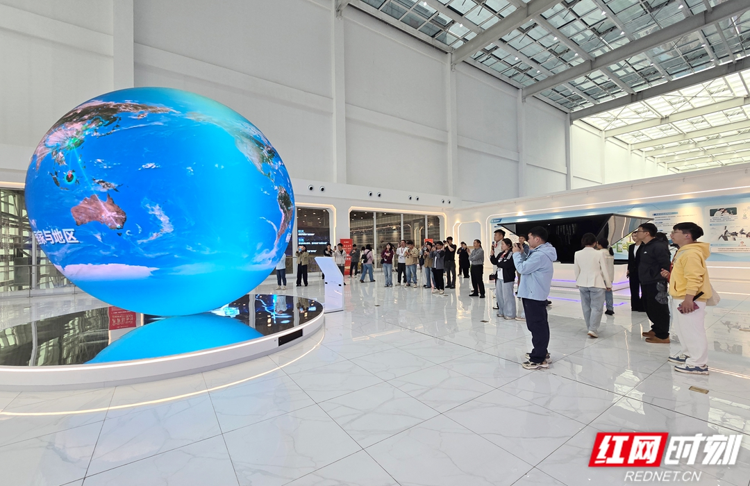 品读湘潭红色底蕴 媒体记者采风团走进韶山、湘乡