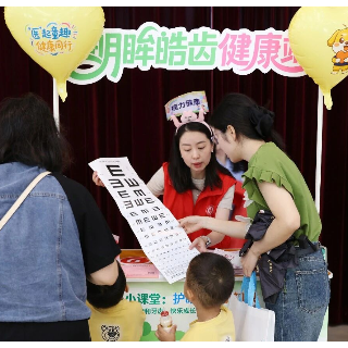 湘潭市妇幼保健院：60余组"幸孕宝宝"家庭回“娘家”