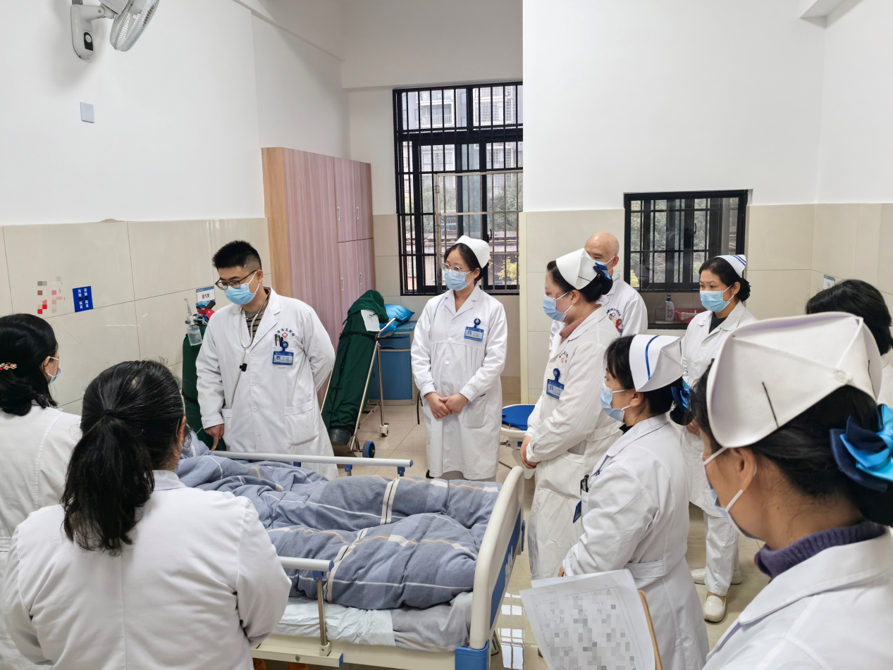 湘潭市第五人民医院以真情帮扶书写民生温暖答卷