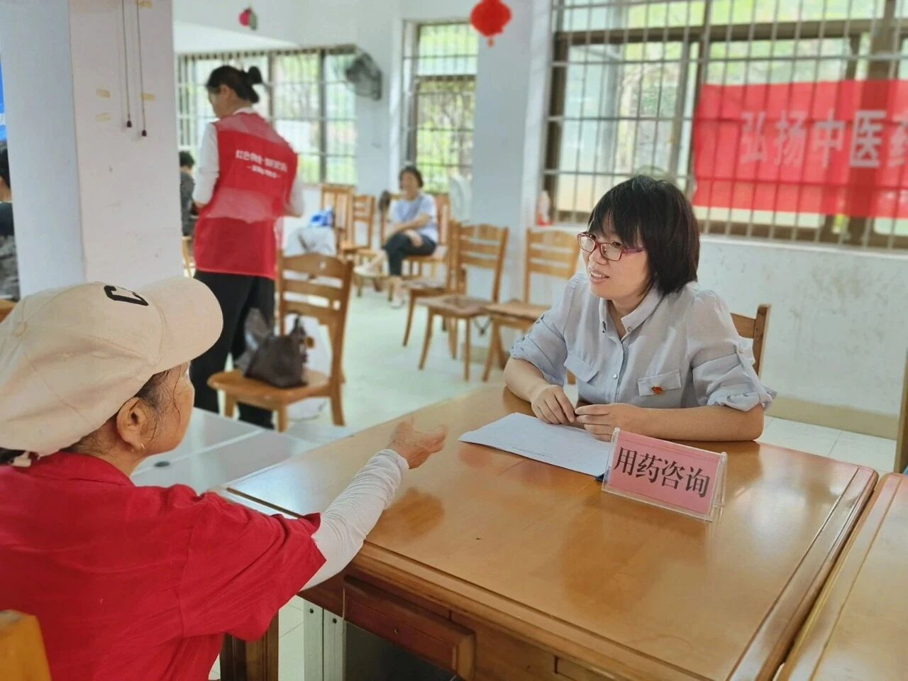 用药问题“面对面”解答 湘潭市第一人民医院走进社区守护银龄用药安全