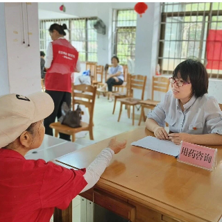 用药问题“面对面”解答 湘潭市第一人民医院走进社区守护银龄用药安全