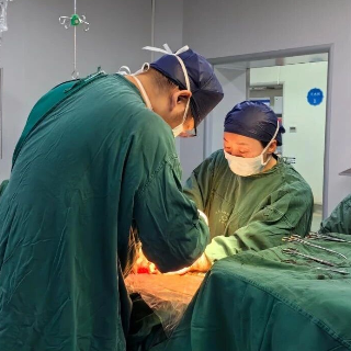 湘潭市妇幼保健院成功抢救脐带脱垂高危产妇