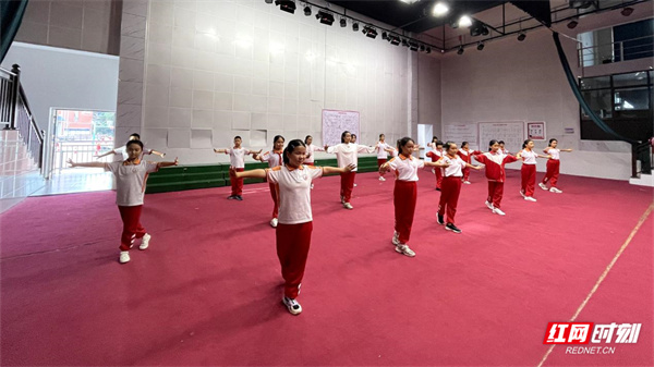 图片2.jpg 图片2.jpg