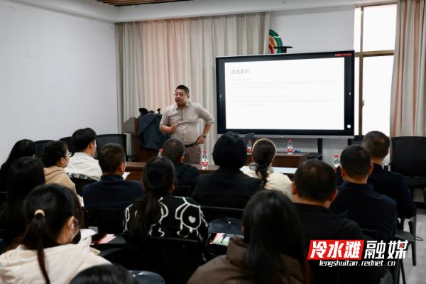 2025年冷水滩区“一村一品一主播”培育行动启动仪式举行01.jpg 2025年冷水滩区“一村一品一主播”培育行动启动仪式举行01.jpg