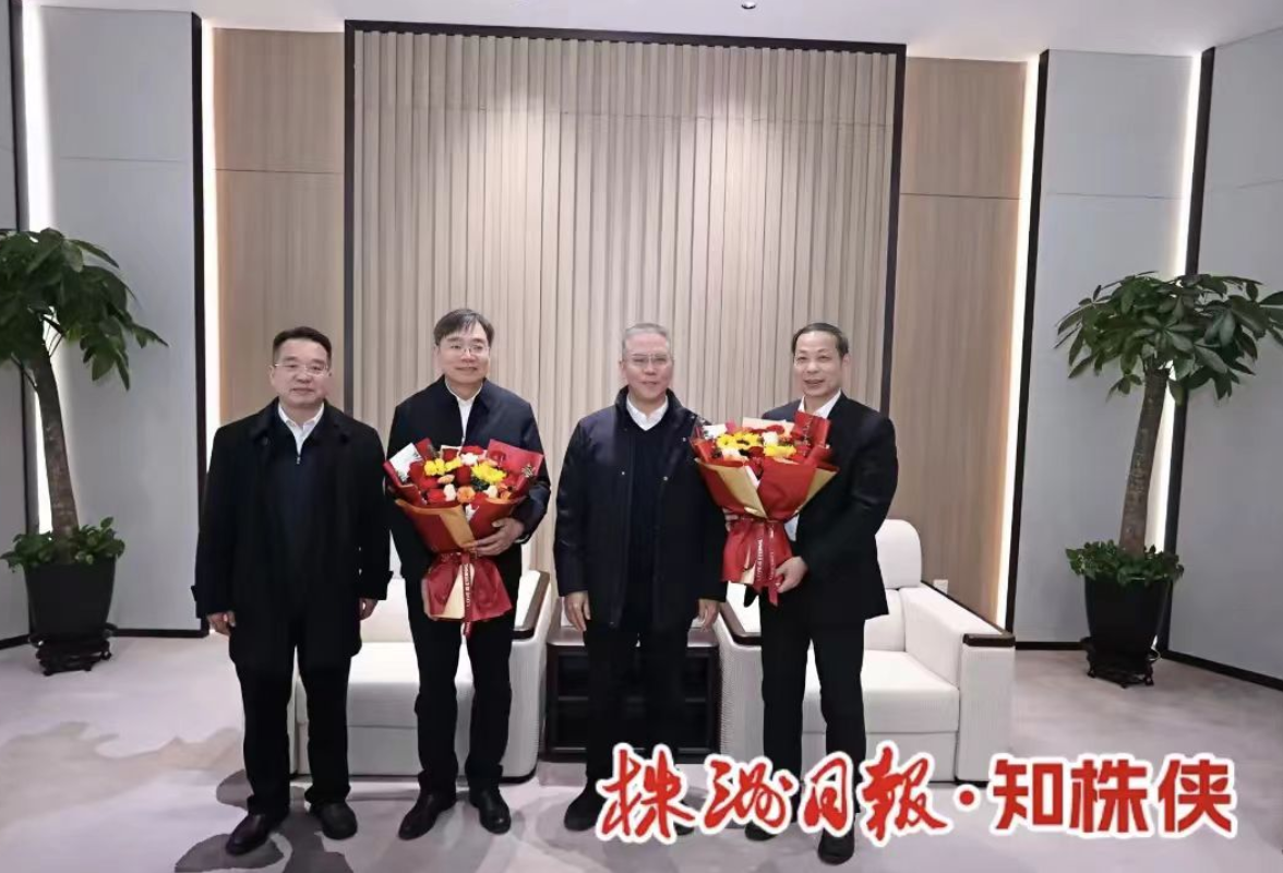 曹慧泉走访慰问中国工程院院士刘友梅丁荣军冯江华