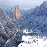 茫茫雪野，宛见游龙！张家界百丈峡旅游公路绝美如画