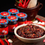 怀化云端年货展|鹤城区侗湘农业:辣酱鲜香,鸡汤滋补,抓住你的“湘胃”