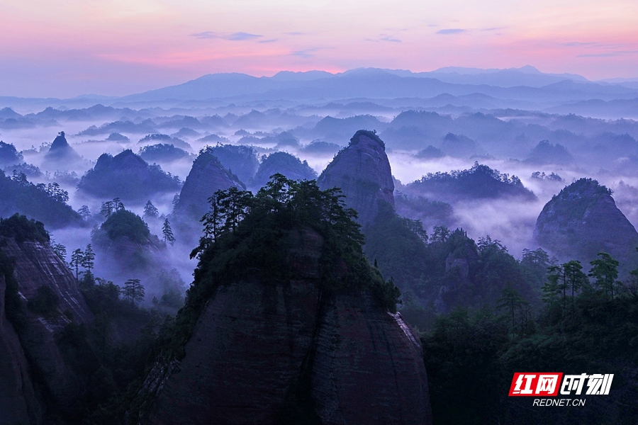 通道万佛山风景区图片