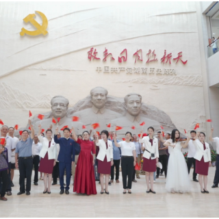 视频丨《唱支山歌给党听》“快闪”献礼建党102周年 