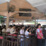 防暑保通畅 橘子洲观光旅游车队多措并举应对三伏天气
