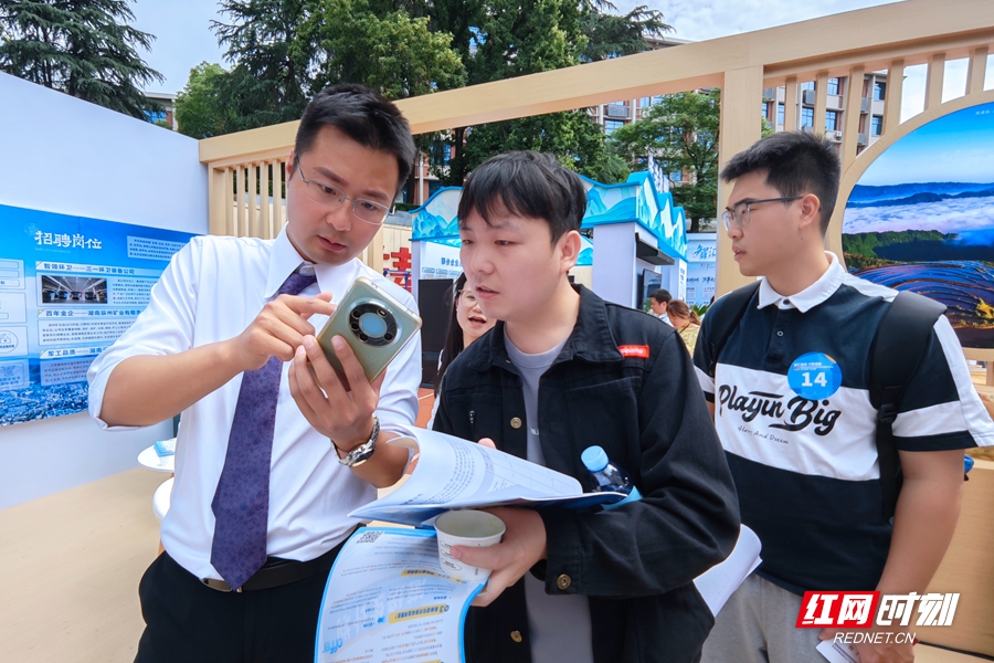 ab0e43c675f5a02b9df91737d085ed3_副本.jpg