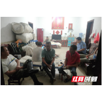泸溪：遭遇强降雨“车轮战” 党员齐报到