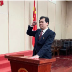 王京海任花垣县代理县长