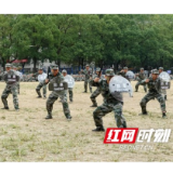 吉首大学举行2022级新生军训汇报表演暨总结表彰大会