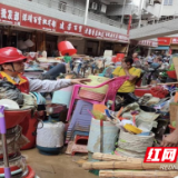 保靖：特大暴雨显担当 众志成城保供电