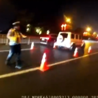 “炸街党”栽了！长沙交警开展“静音行动”夜查改装车