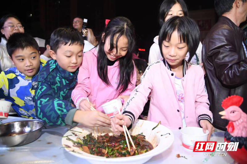 郴州市首届“寻味北湖”烧鸡公美食文化节举行