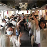 安仁县三中800学子赴县城参加高考