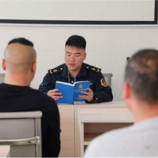 资兴市开启“说理式”治超执法新模式
