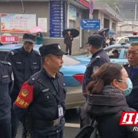 整治喊客拉客、非法营运乱象！对郴州高铁站展开整治行动