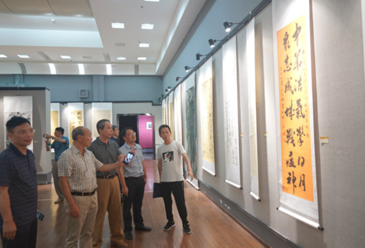 郴州市税务局举办庆祝建党100周年书画摄影作品展