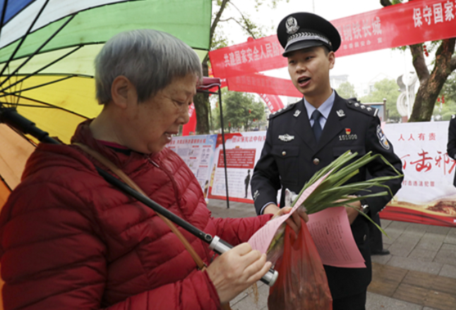 资兴市唐洞街道：人民调解促民生