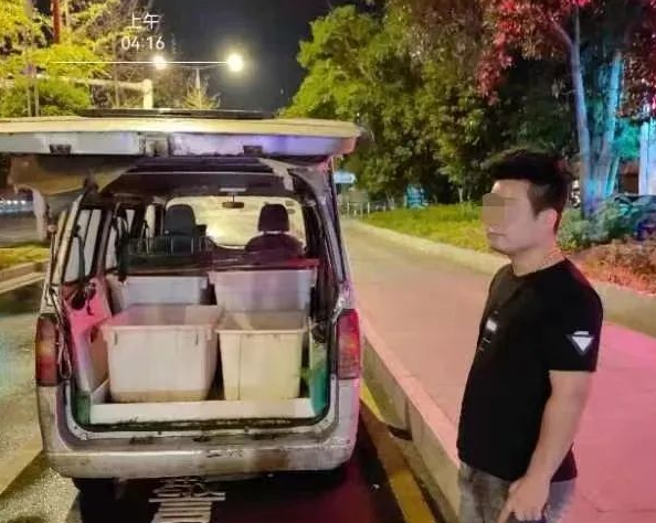 长沙交警启动面包车交通违法专项整治“拂晓行动” | 百日行动