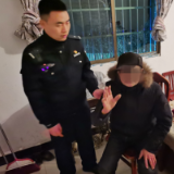 寒冬暖阳 桃江民警寒夜救助醉酒老人