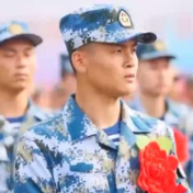奋斗百年路 启航新征程·中国共产党人的精神谱系丨雷锋精神：做“永不生锈的螺丝钉”