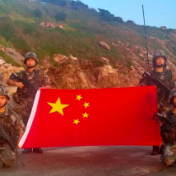 在边防在海岛，他们以特别方式向祖国祝福