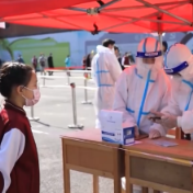 坚守岗位 奋斗有我