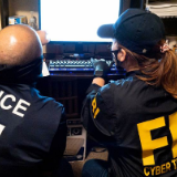 FBI服务器遭黑客攻击，向超10万人发送垃圾邮件