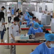 接种新冠疫苗在本轮疫情中起到明显作用，哪些人群可接种第三针疫苗？专家给出建议……