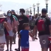 疫情愈演愈烈 美国抗疫前景依然渺茫