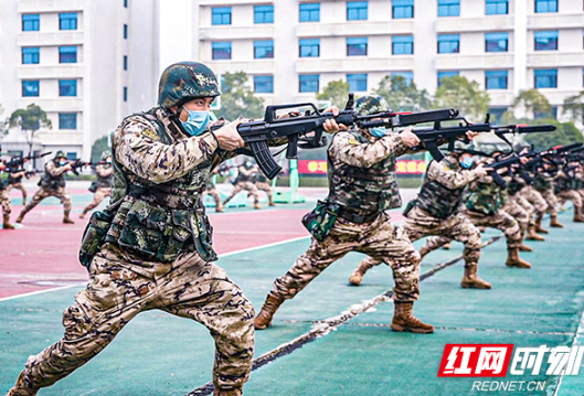 年未尽备战酣 武警湖南总队某部吹响节后练兵号角