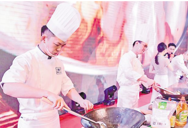 “2022年度湘菜”榜单新鲜出炉 点这些菜，大厨都夸你是湖南人