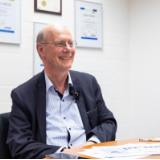 共话中国经济新机遇丨专访：中欧班列为杜伊斯堡等沿线城市带来新发展机遇——访德国杜伊斯堡-埃森大学交通与物流系主任贝恩德·诺合